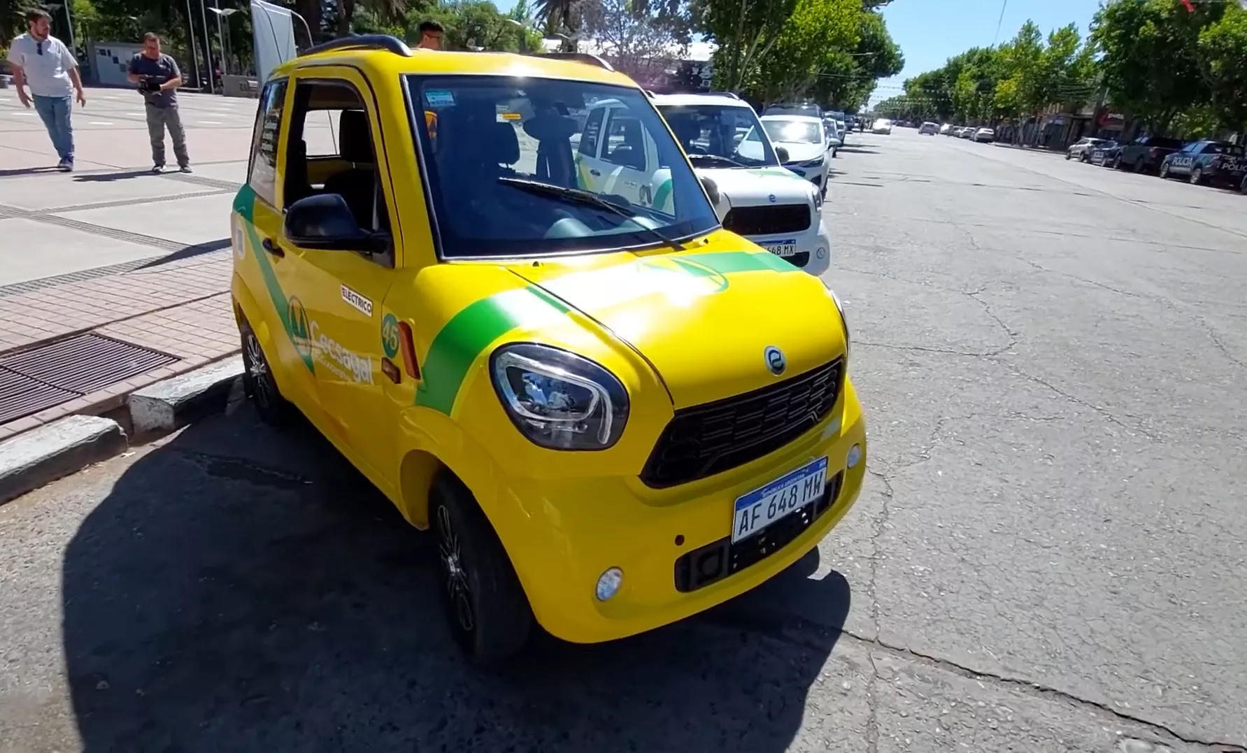 General Alvear una cooperativa adquirió dos autos electricos para